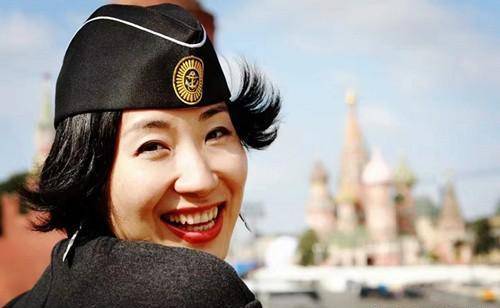 美女卢琛,从电视到凤凰卫视,家庭和事业都兼顾,还活得这么精彩_新闻