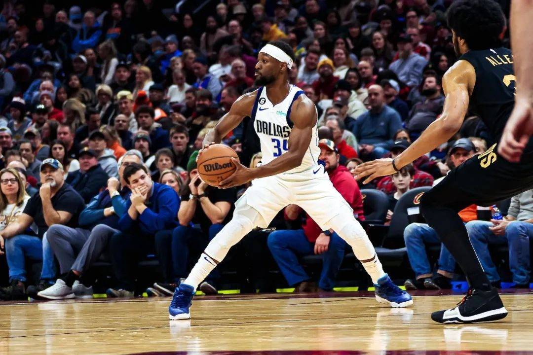 讲个笑话:29支球队都不要他_肯巴-沃克_独行侠_尼克斯