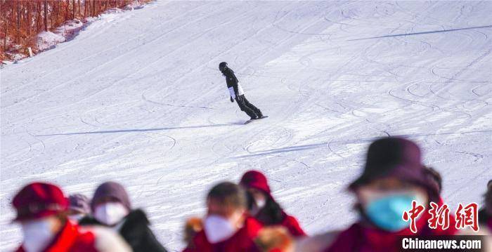 新疆库尔勒市冬季冰雪旅游活动炽热启动