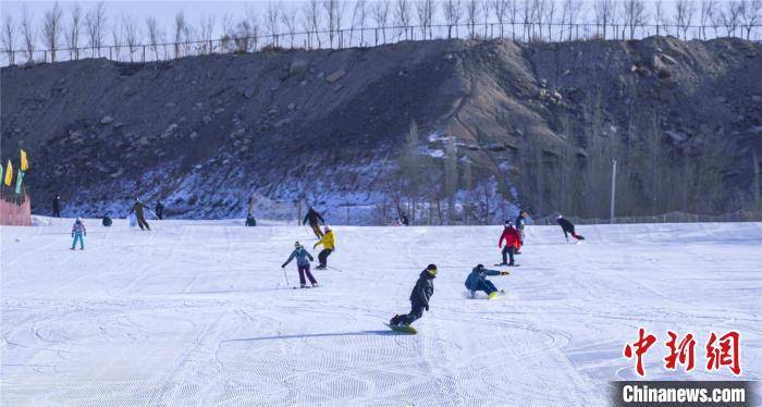 新疆库尔勒市冬季冰雪旅游活动炽热启动