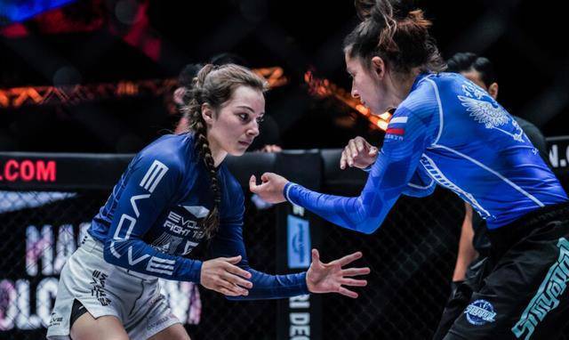 凯莉:今年是柔术发展最好的一年_比赛_格斗_女子