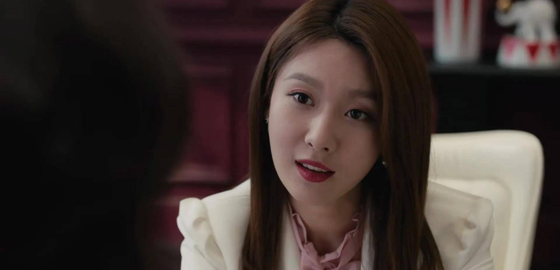 如果一定要挑一个观众讨厌的角色,一定是吴菲了.