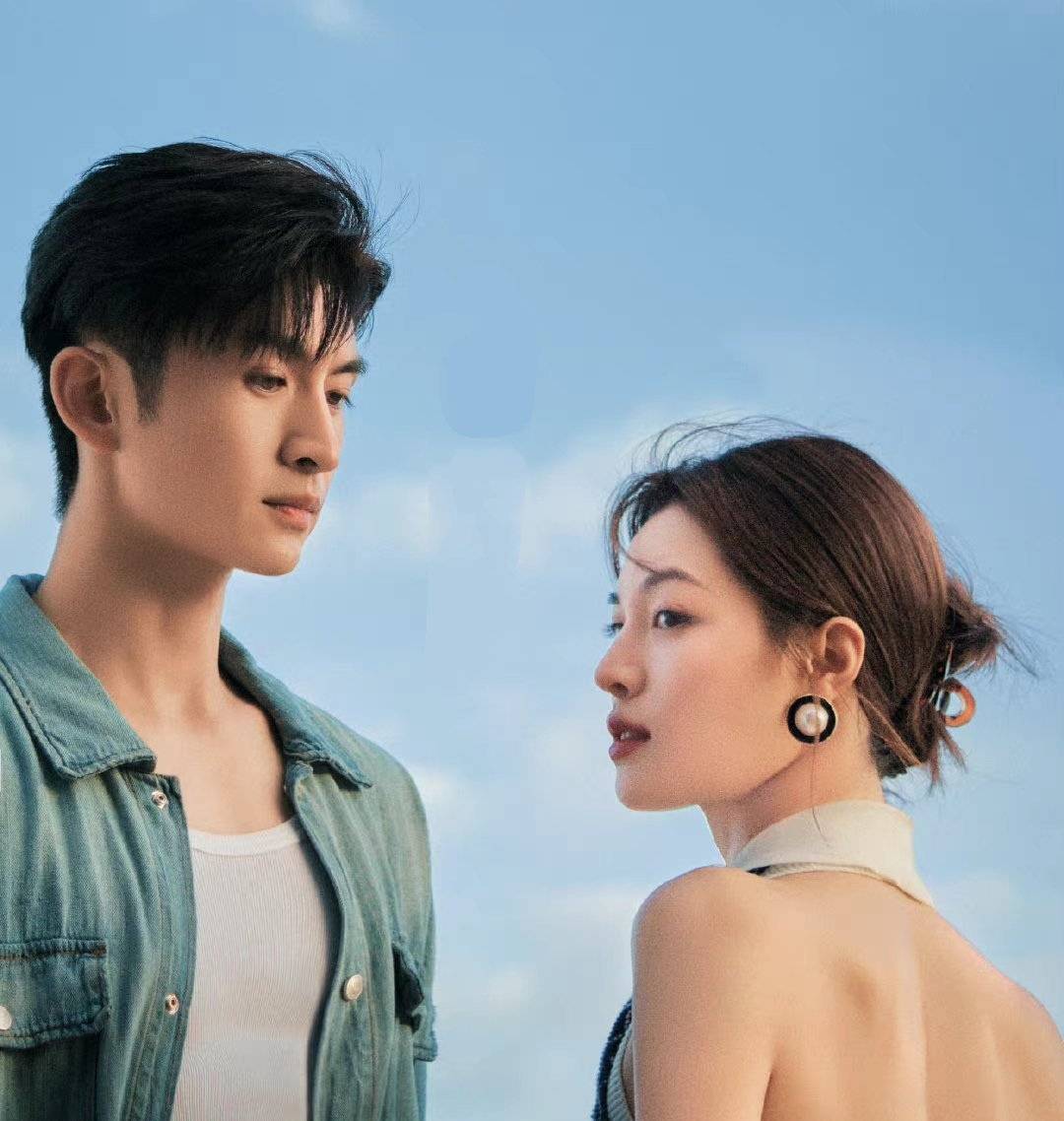 其实,在《妻子的浪漫旅行》里,就有陈乔恩等人就曾问及张云龙的择偶