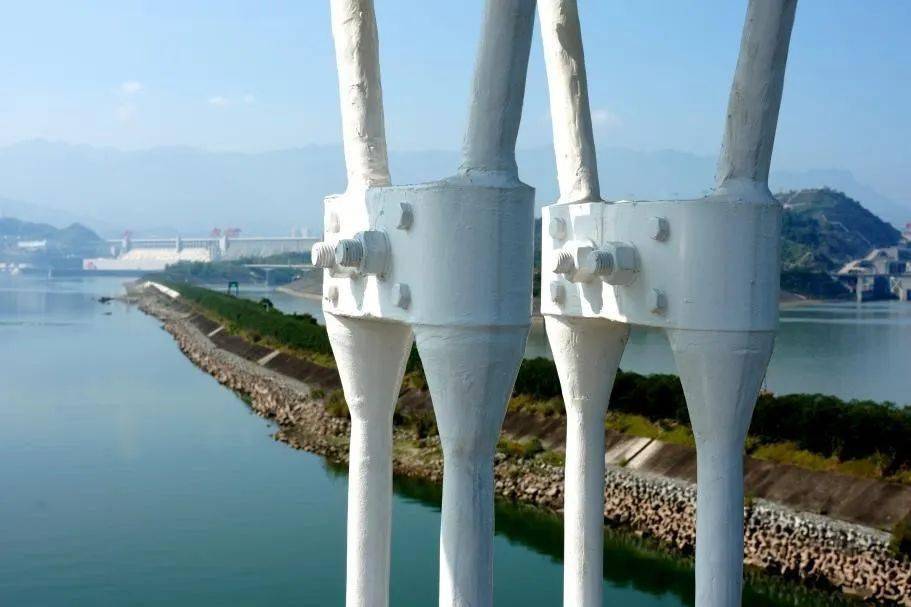 67"神州第一跨"全桥吊索更换完成_管理_三峡坝区_长江