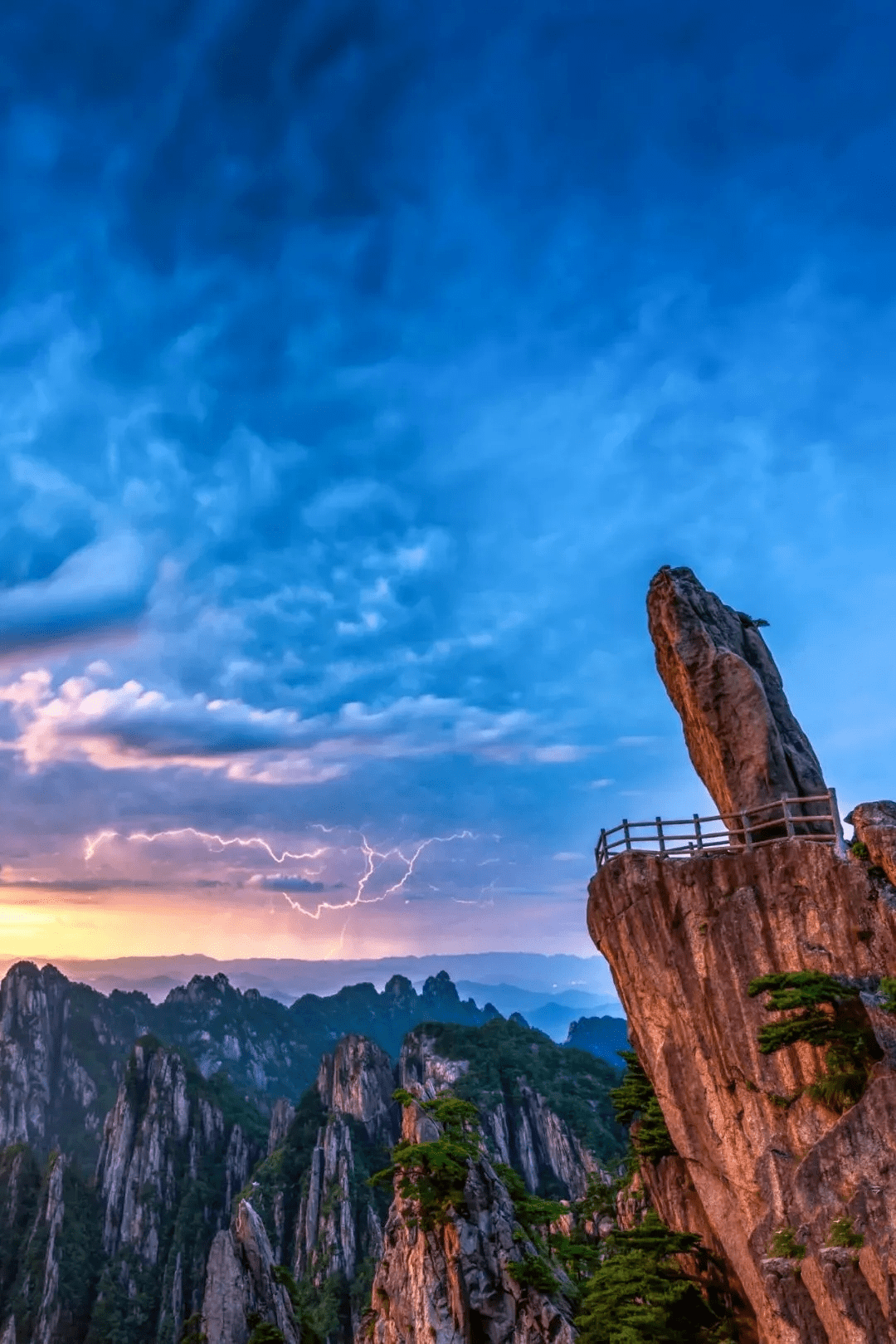 黄山的景色秀丽神奇图片