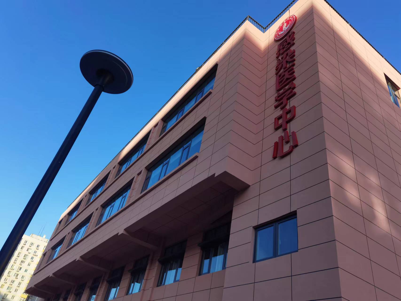 关于北京市海淀医院24小时专业跑腿服务	陪诊跑腿服务护士全程协助陪同挂号联系方式_专家号简单拿的信息