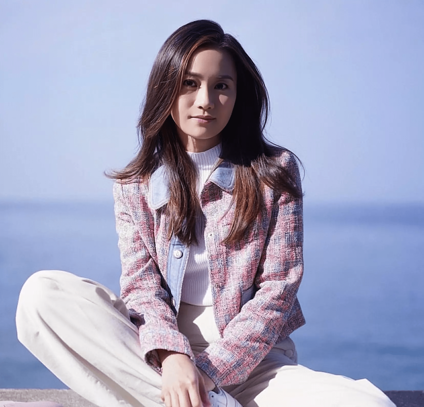 在2016年,杨爱瑾嫁给香港永安百货太子爷郭永淳,过上豪门生活之后,她