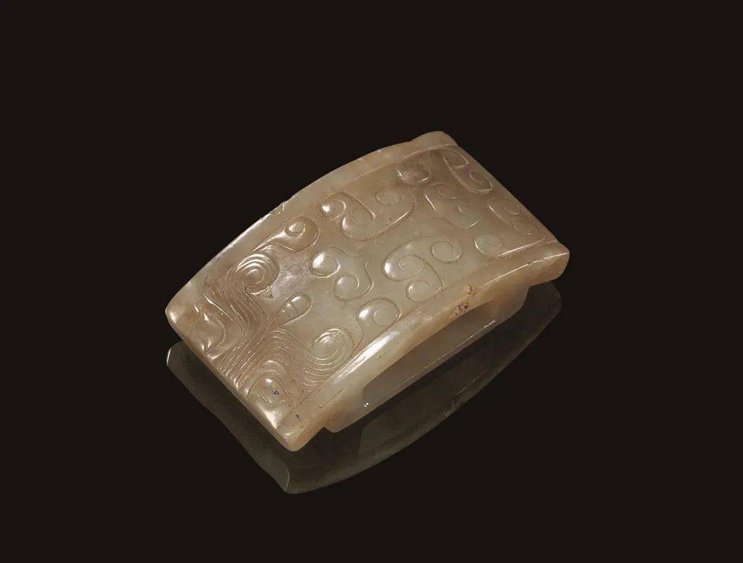 【莞博藏珍】古代王侯贵族们的标配——玉具剑_越王_方形_表面