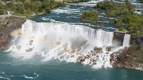 极端寒潮,尼亚加拉瀑布(niagara falls)因寒潮几乎!