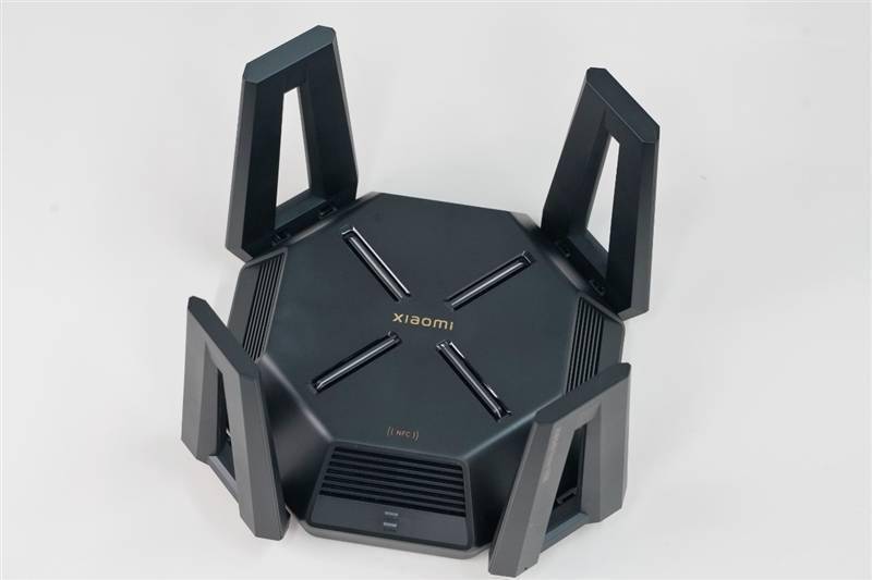 5000元以下它最强！小米万兆路由器评测：还能作为家庭存储中心