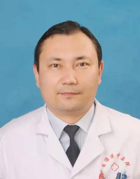 方锐,1996年毕业于新疆医科大学中医学院,师承国医大师施杞教授,2007