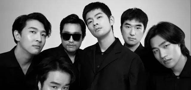 iu李知恩大方认爱李钟硕,前男友吊钢丝演唱《我不羡慕》_张基河_表演