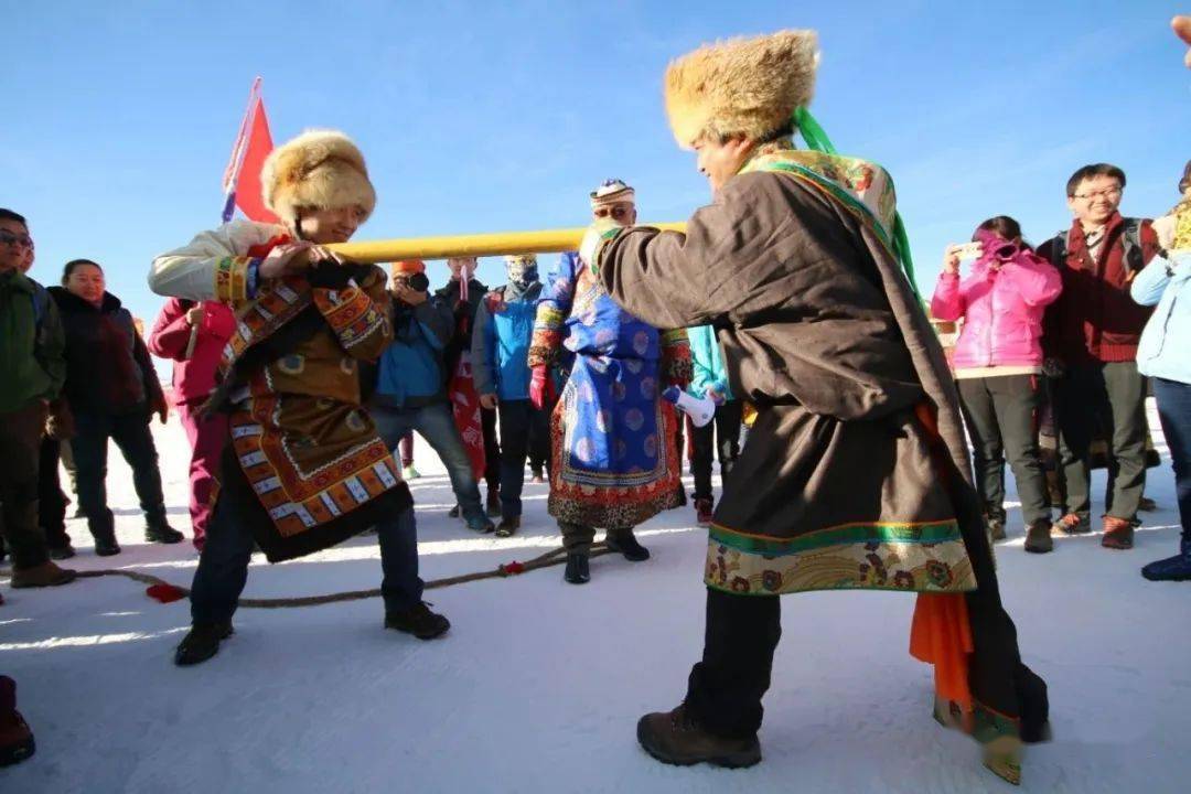 滑行追逐赛,雪地跳绳"激情冰雪运动·魅力健康生活"趣味运动会4让我们