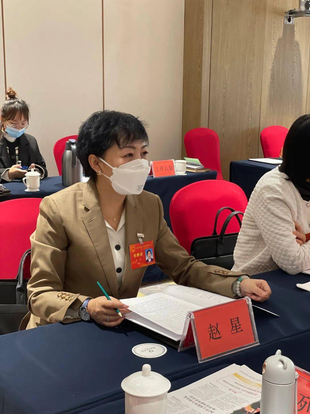 赵星关于增加专215公交站的建议3.