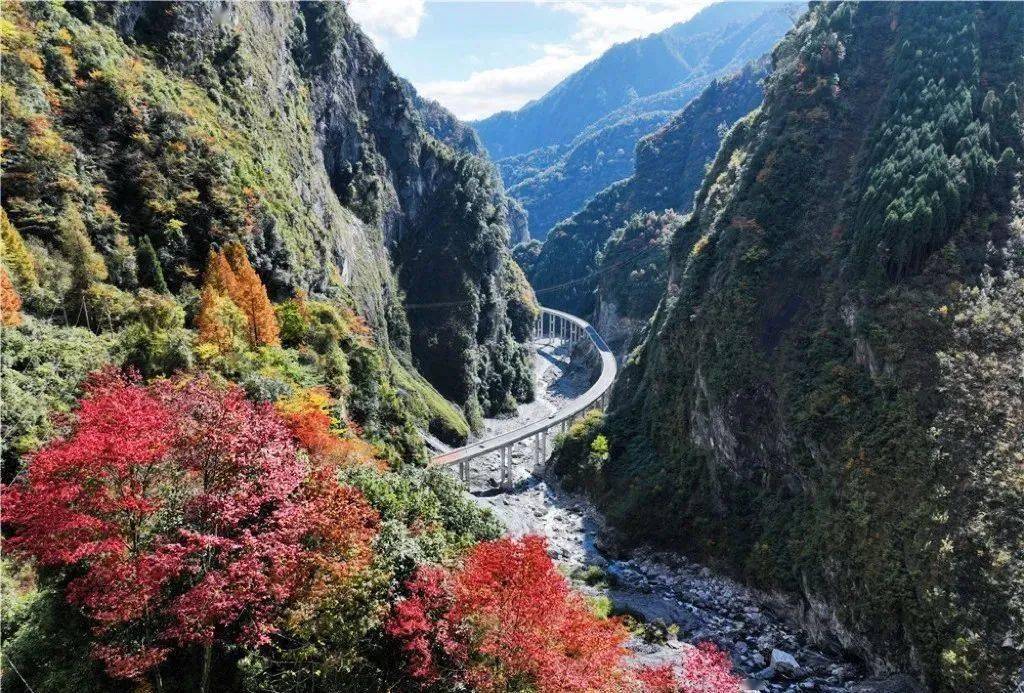 绵茂公路开启德阳,阿坝"2.0"时代_茂县_绵竹市_龙门