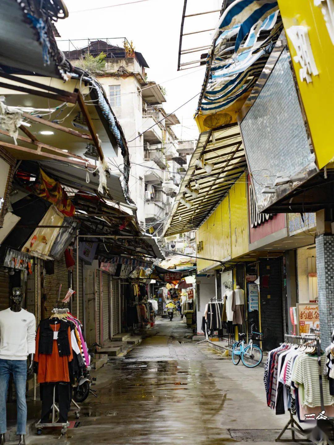 看着落寞的迈豪街,不禁感慨一个时代的落幕,但这是必不可免的,新事物