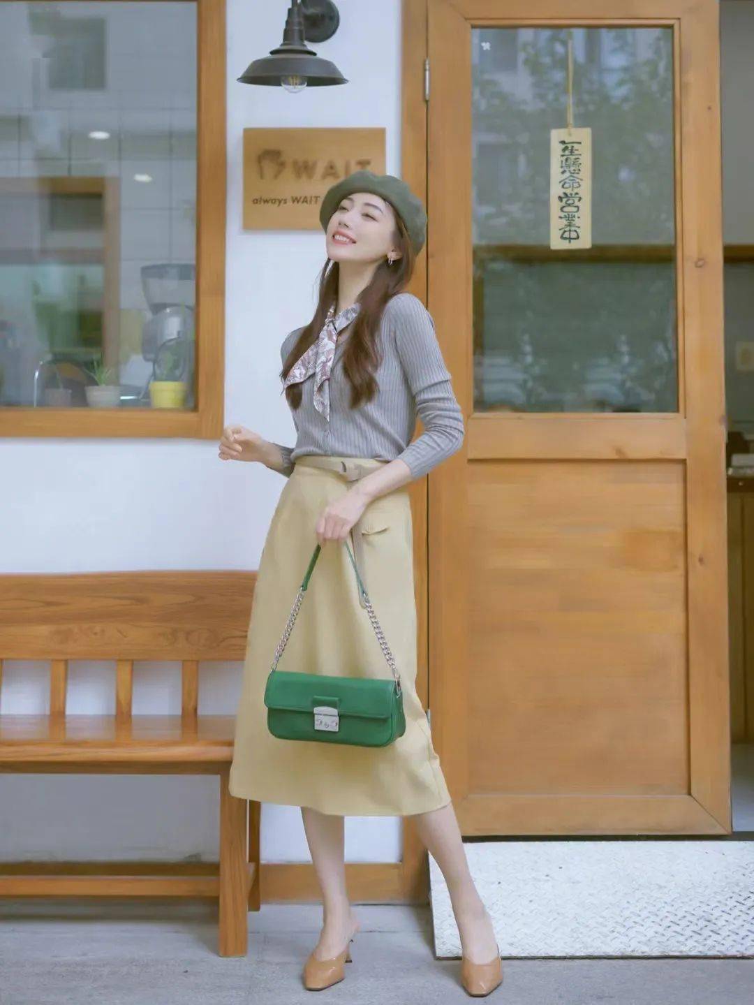 灰色穿搭指南 | 2023春夏流行色:丁香灰_面料_地址_颜色