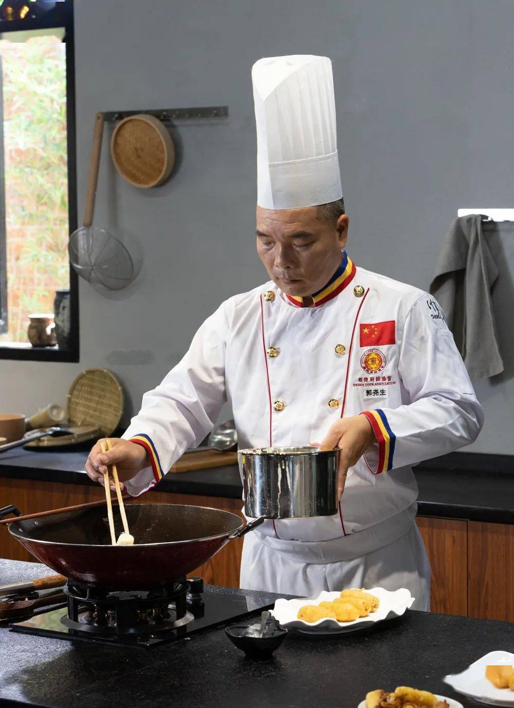 今年年夜饭,在家也能做出这道顺德名菜!_牛奶_郭尧生_原材料