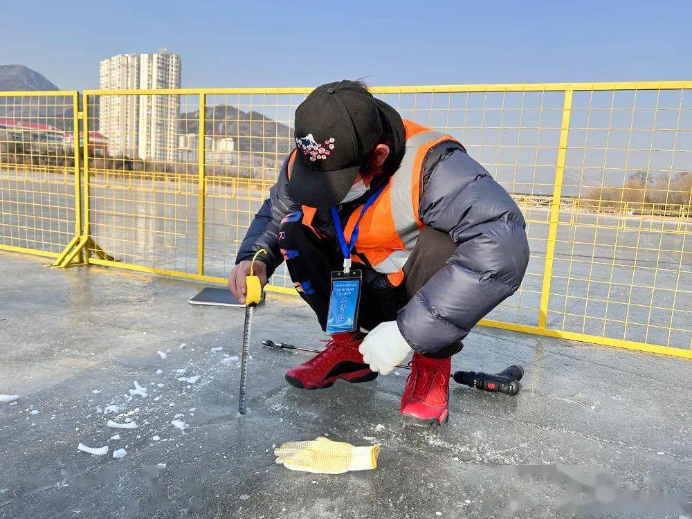 门头沟门城湖冰场已正式对外开放_市民_运动_冰雪