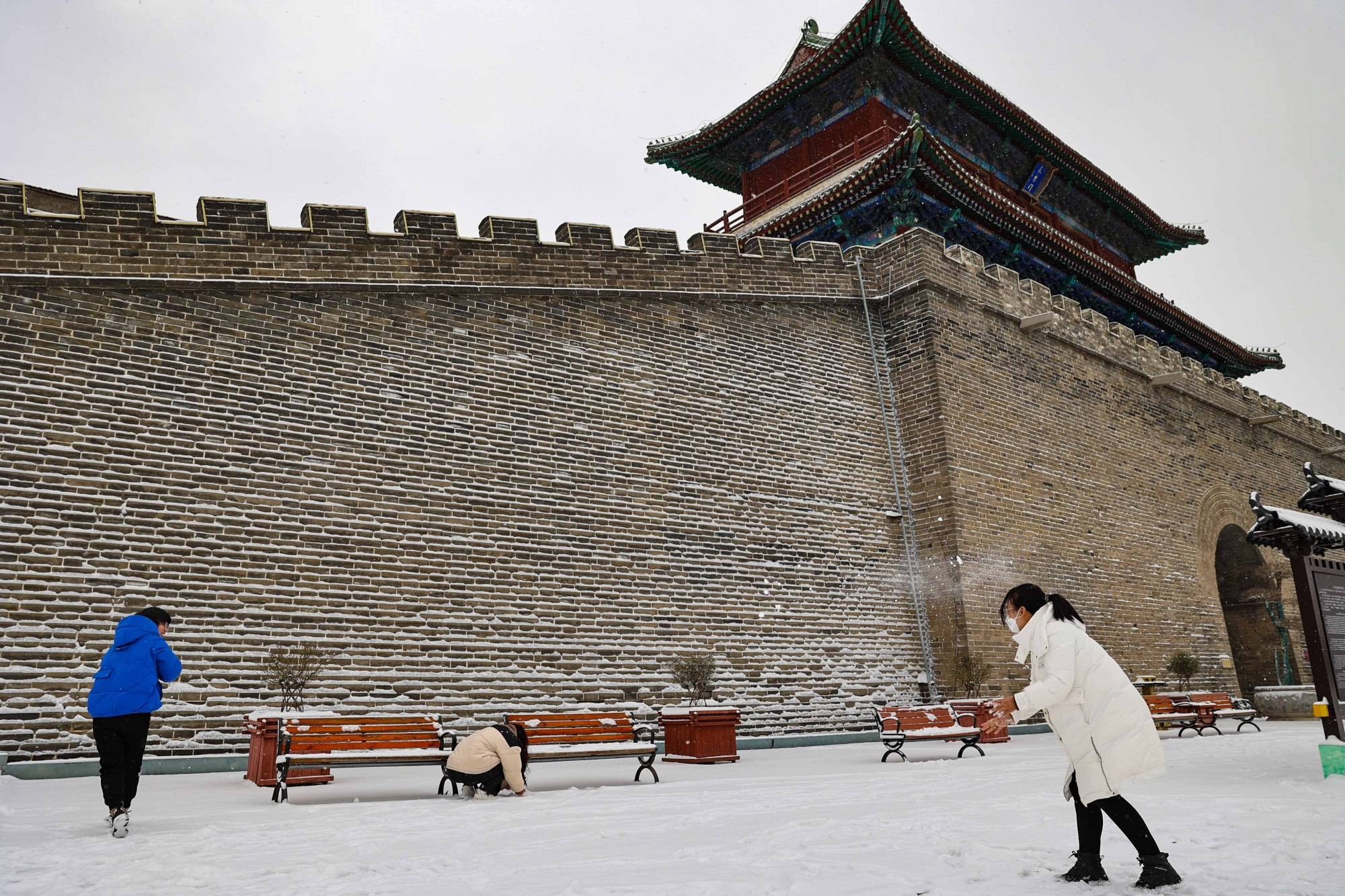 正定南门雪景图片