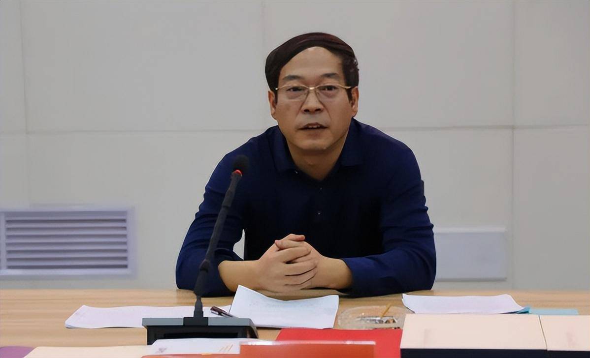 来源:山西省书画院)2018年2月,王利波任山西省委副秘书长,省委办公厅