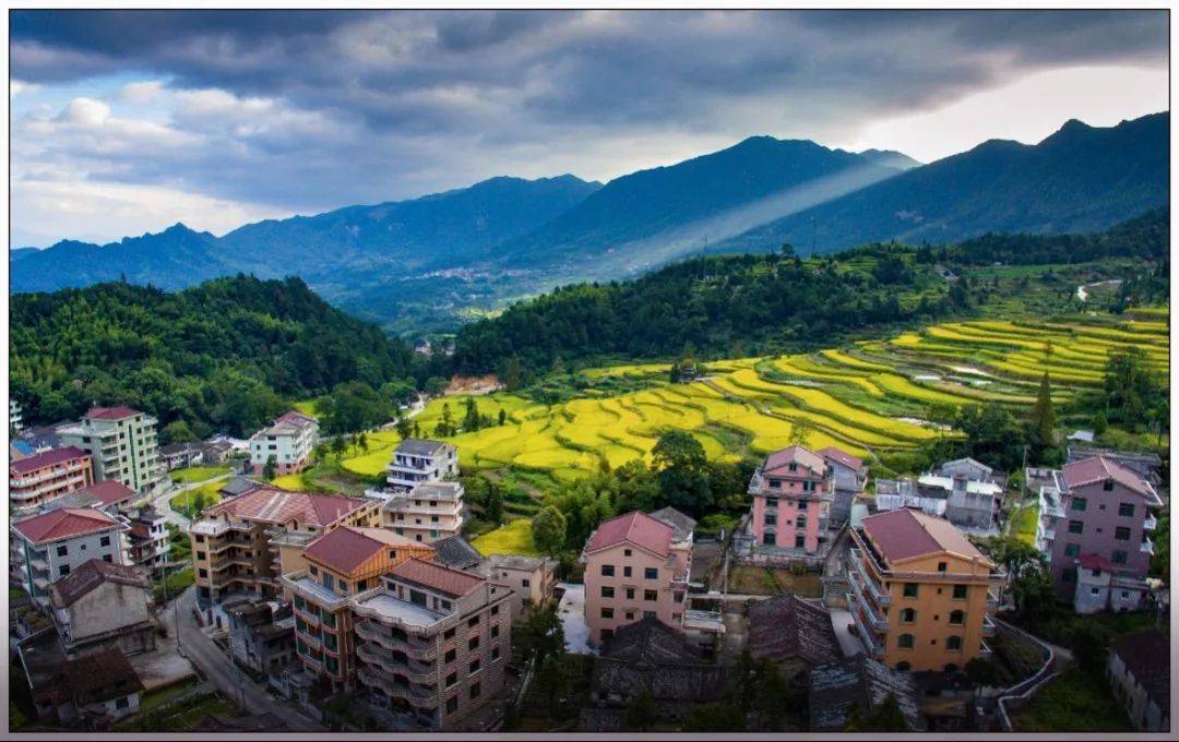 链接仙都5a级景区,东方镇与壶镇,面积约10