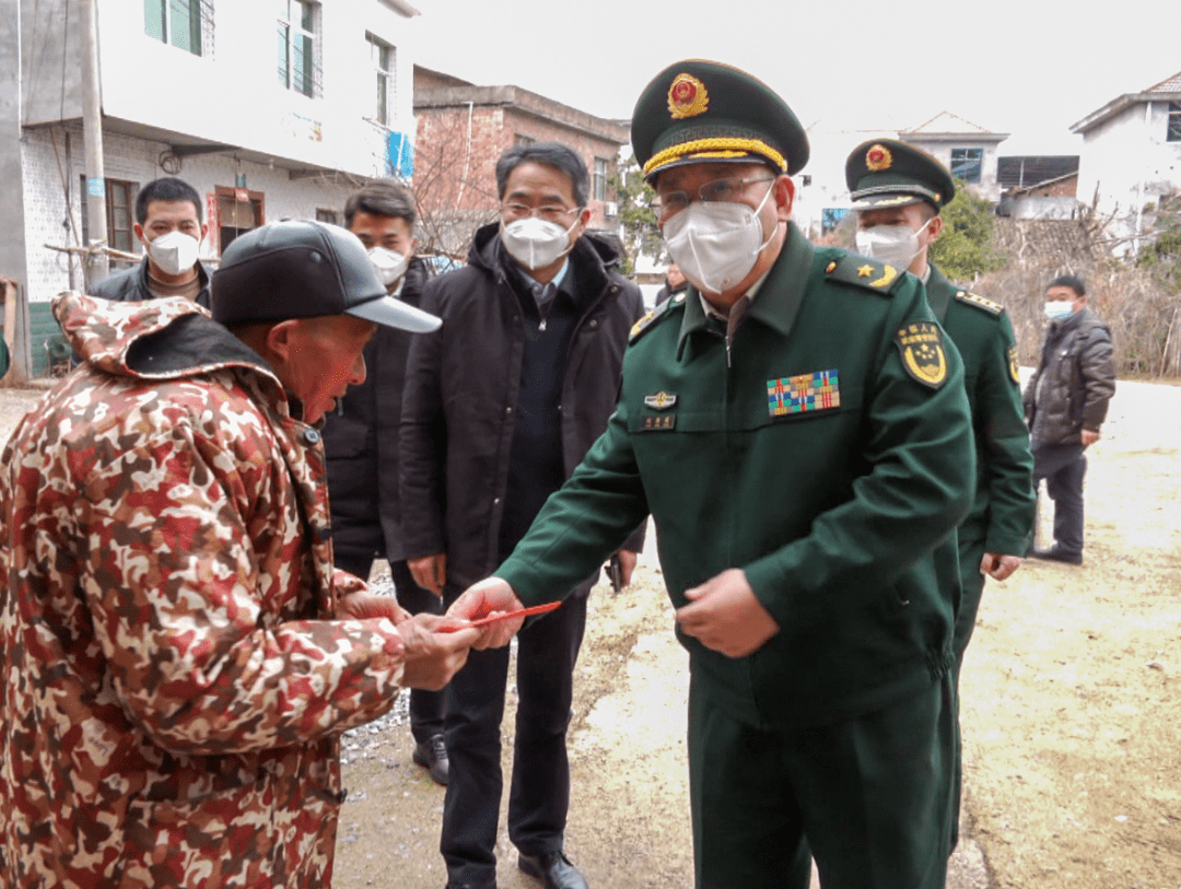 武警江西總隊少將政治委員趙振鴻到我縣走訪慰問_萬載_企業_生活