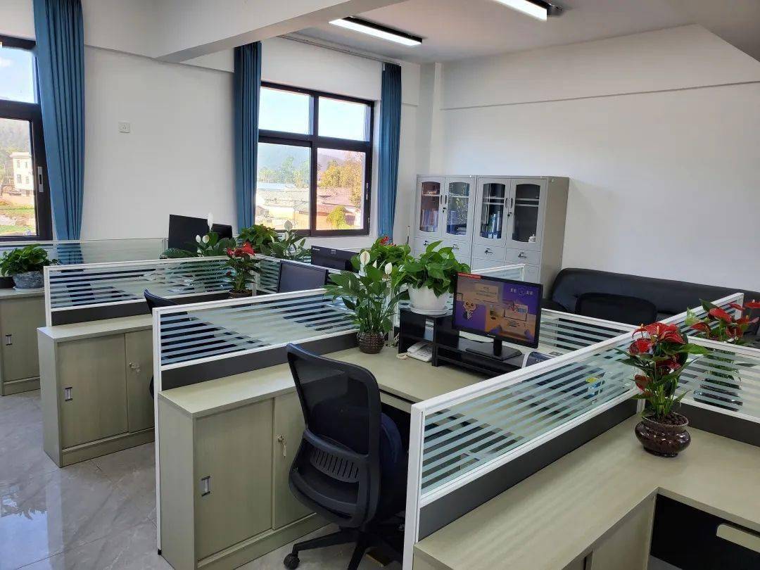 员工宿舍现状★河西供电所★1.办公室现状2.工器具室现状3.