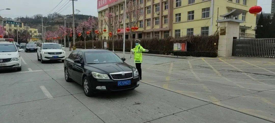 【春节我在岗】交警秦程:坚守工作岗位 守护万家团圆_旬邑县_交通