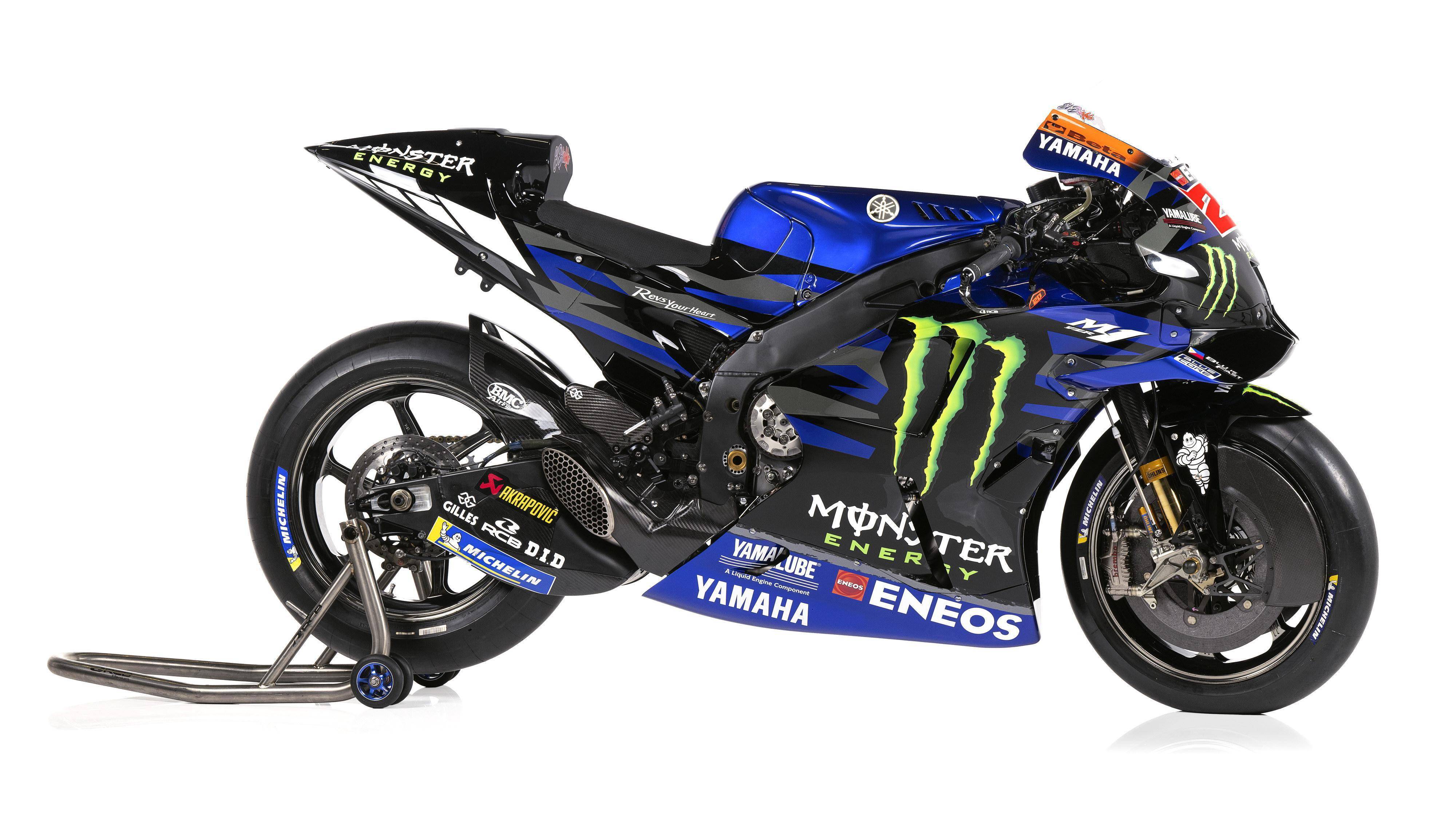 yamaha 的 motogp 工厂赛车 yzr-m1,搭载一副水冷四冲程直列四气缸