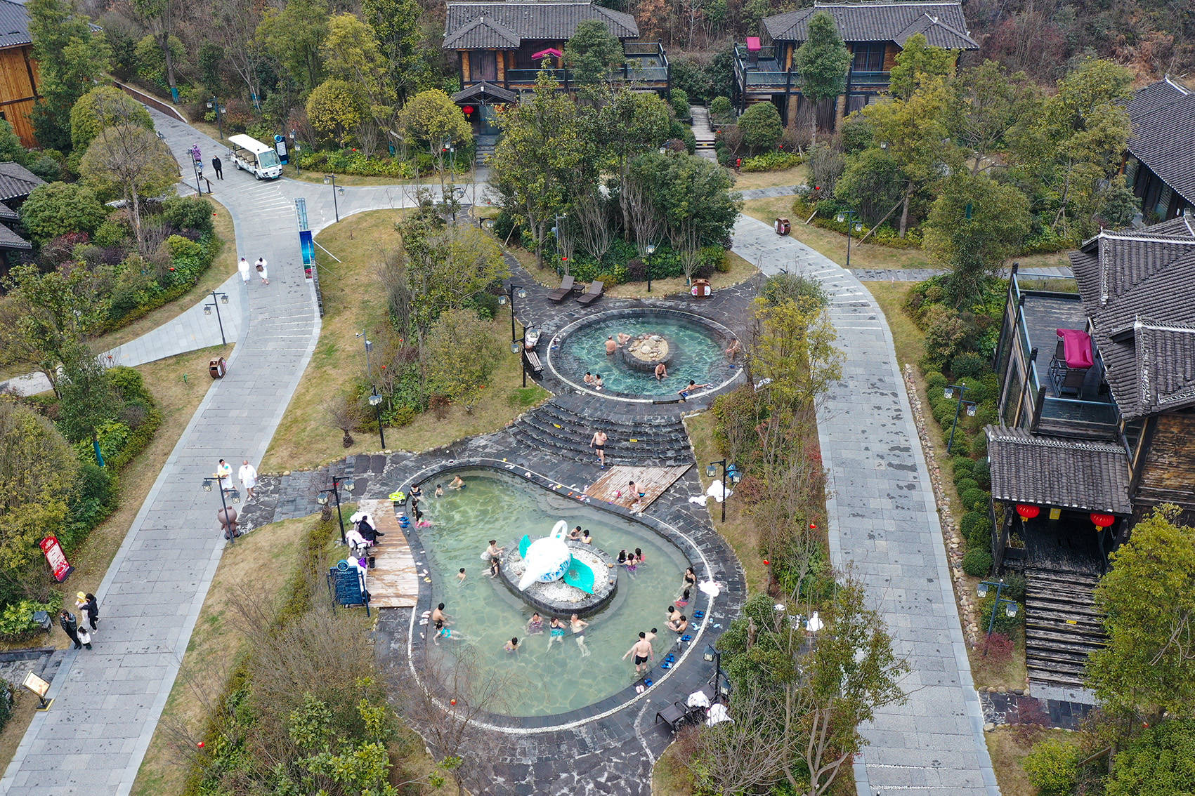 百里杜鹃彝山花谷温泉图片