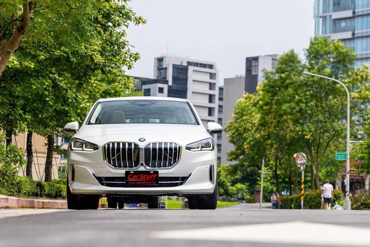 宝马"买菜车"登场,低配落地21万,新款bmw220i亮相,空间实用_搜狐汽车