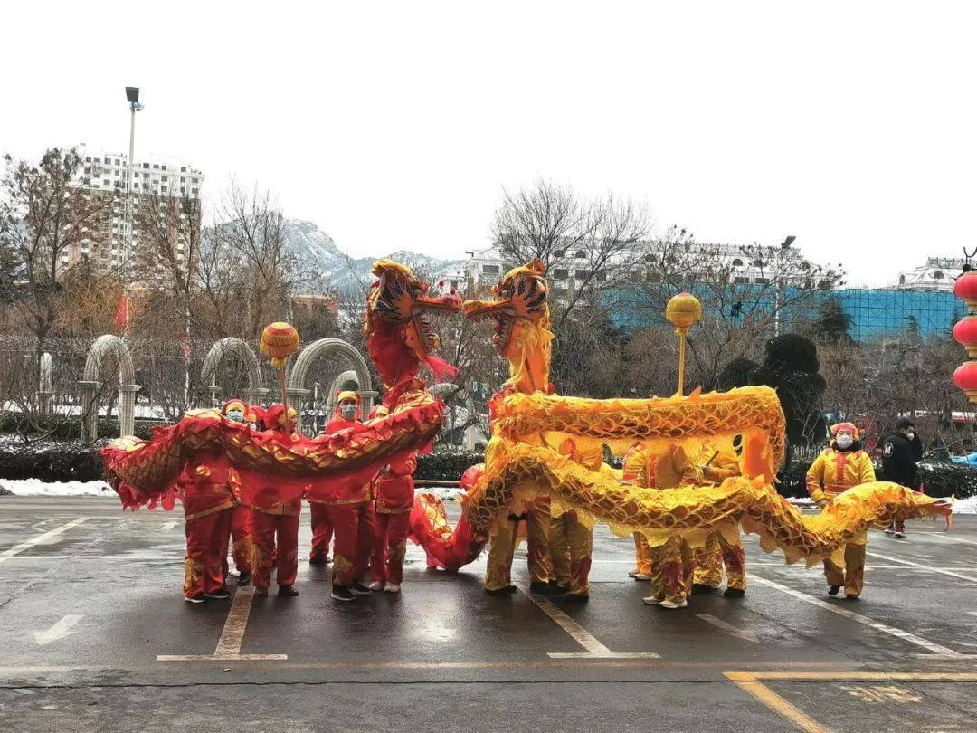 【网络中国节·春节】田和街道:舞龙表演闹新春 欢声笑语年味浓_展演