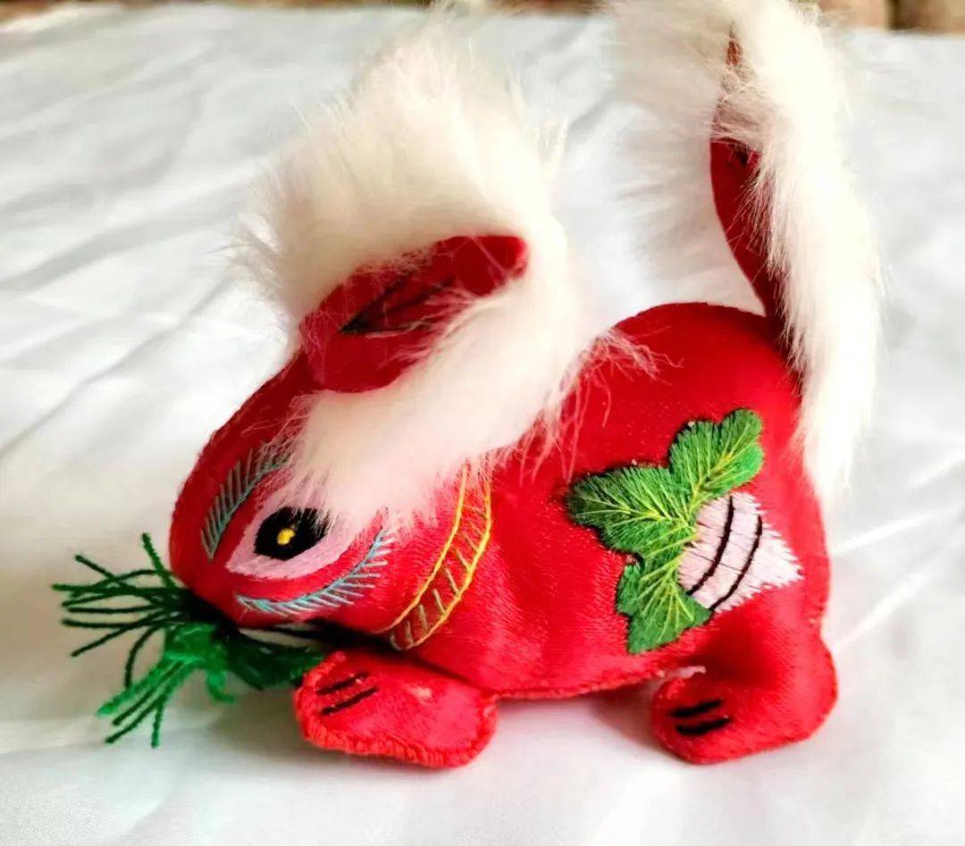 千阳刺绣前"兔"似锦!_生肖_形象_主题