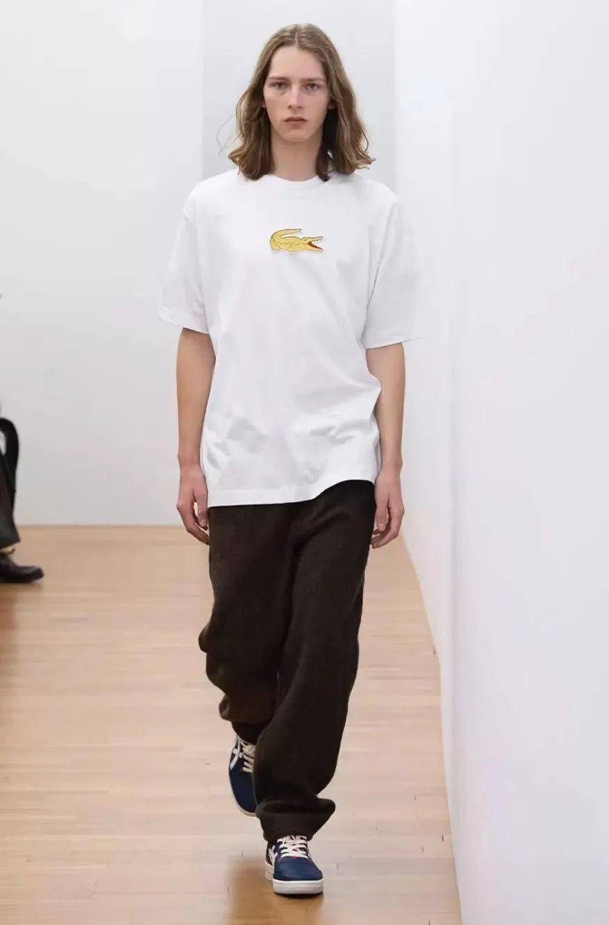 "鳄鱼满印"设计,cdg shirt x lacoste联名公布!_yeezy_合作_supreme