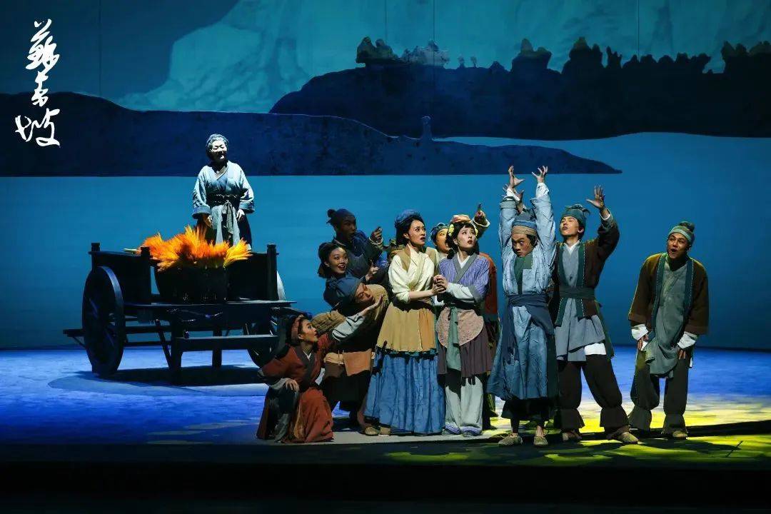 在文化自信凝聚中国力量的时代召唤下,四川人民艺术剧