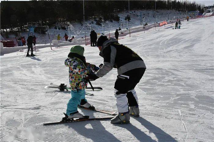 龙井海兰江滑雪场门票图片