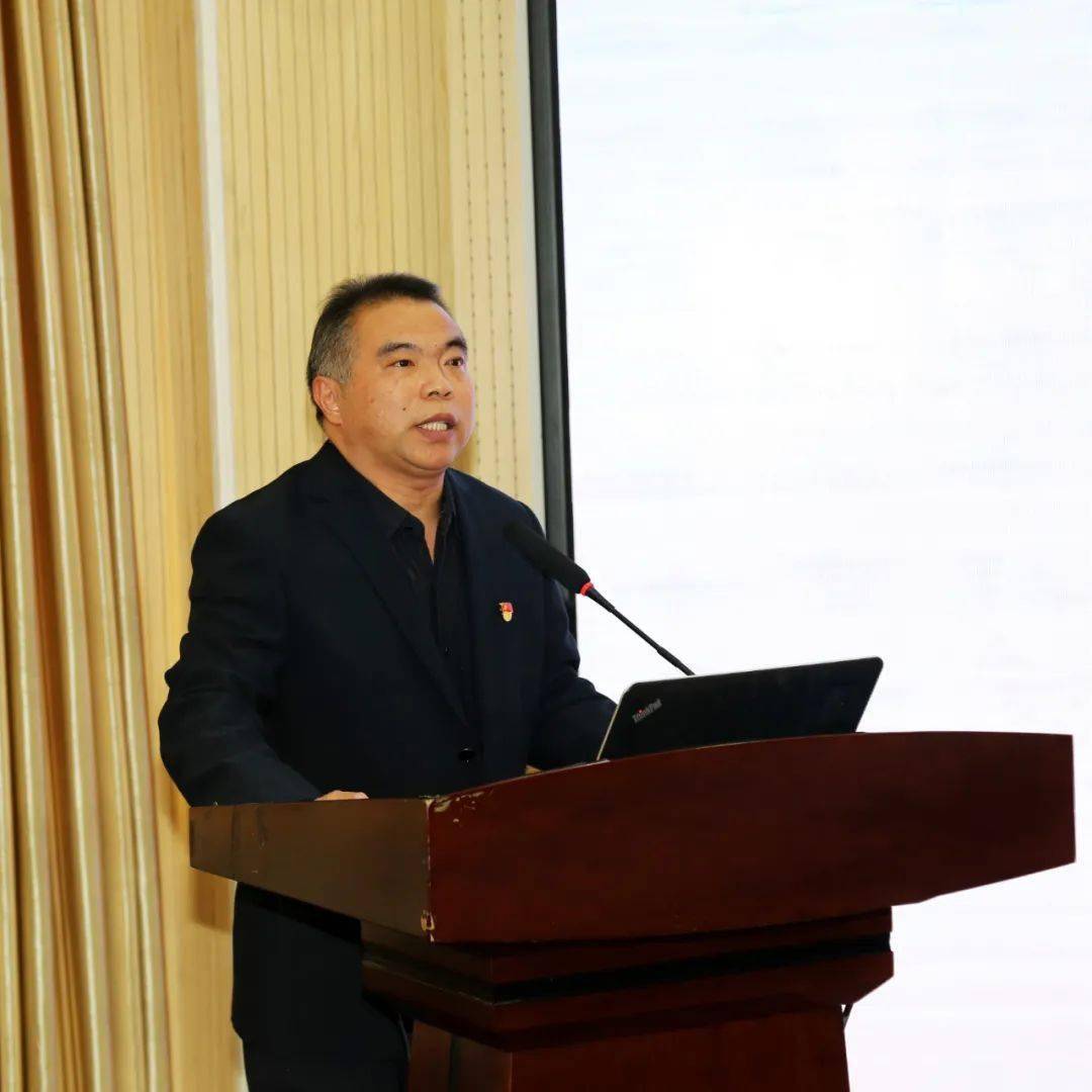 成立命题中心,建立奥赛团队,德育生活化……王守松要求长清一中干部钉