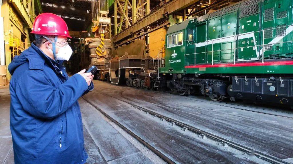 鐵運分公司鋼水運輸無人駕駛項目一次性試車成功並進入試運行階段