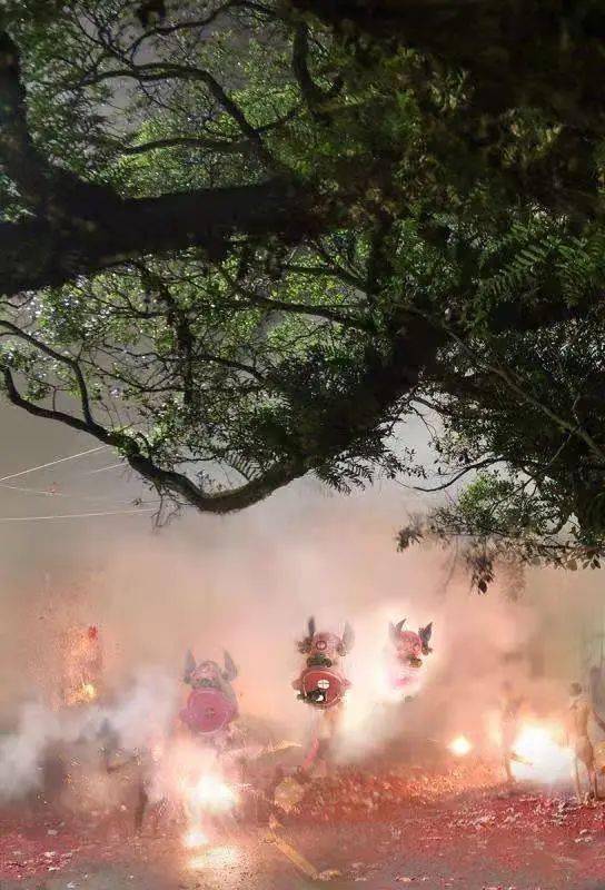 英德大湾火麒麟闹元宵!今晚开炸啦!_大湾镇_清远市_历史