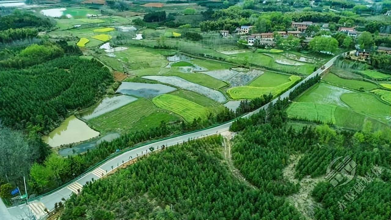 (鄂交发〔2023〕8号),赤壁市余家桥乡被命名为湖北省"四好农村路"示范