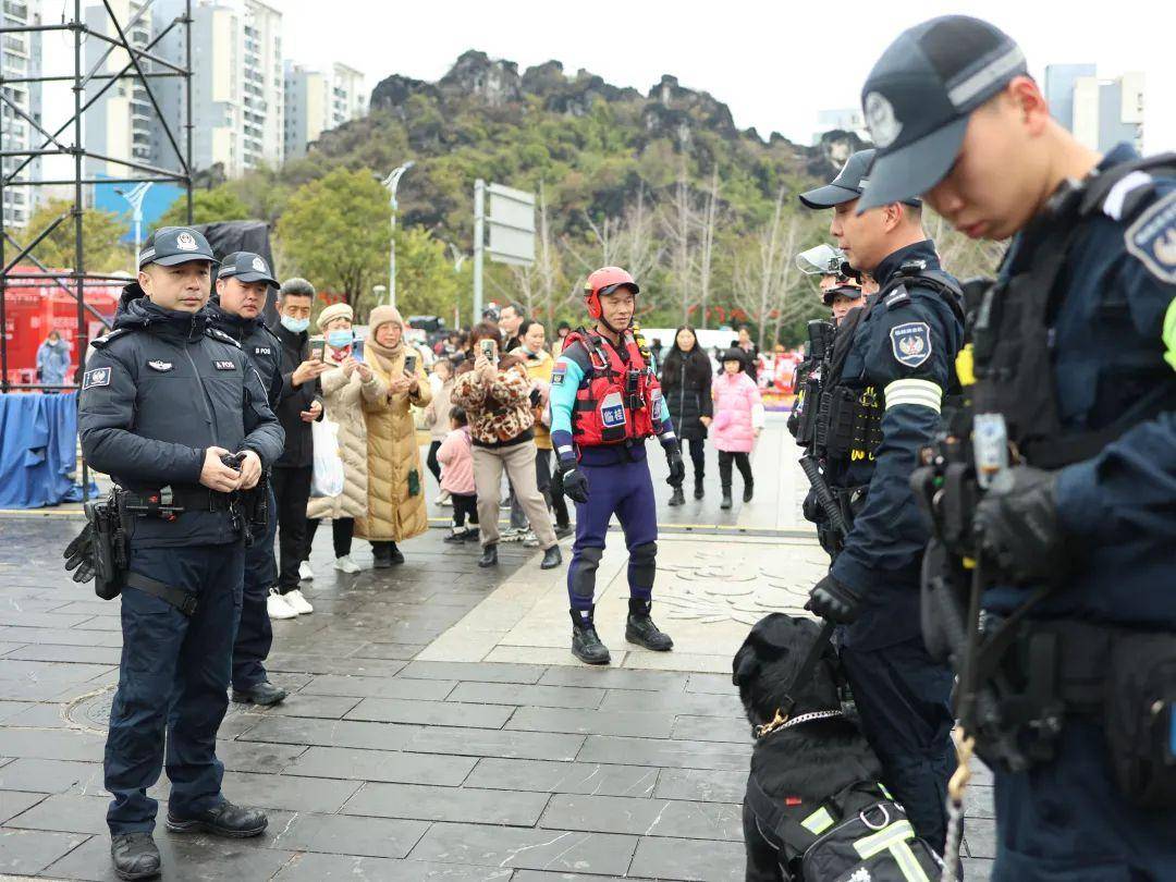 副区长,临桂公安分局党委书记,局长赵珂多次就活动安保工作召开部署