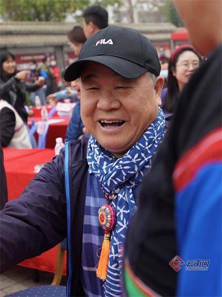 基诺山乡过大年 邀得莫言来"做客"_陈思蒙_节日_庆典