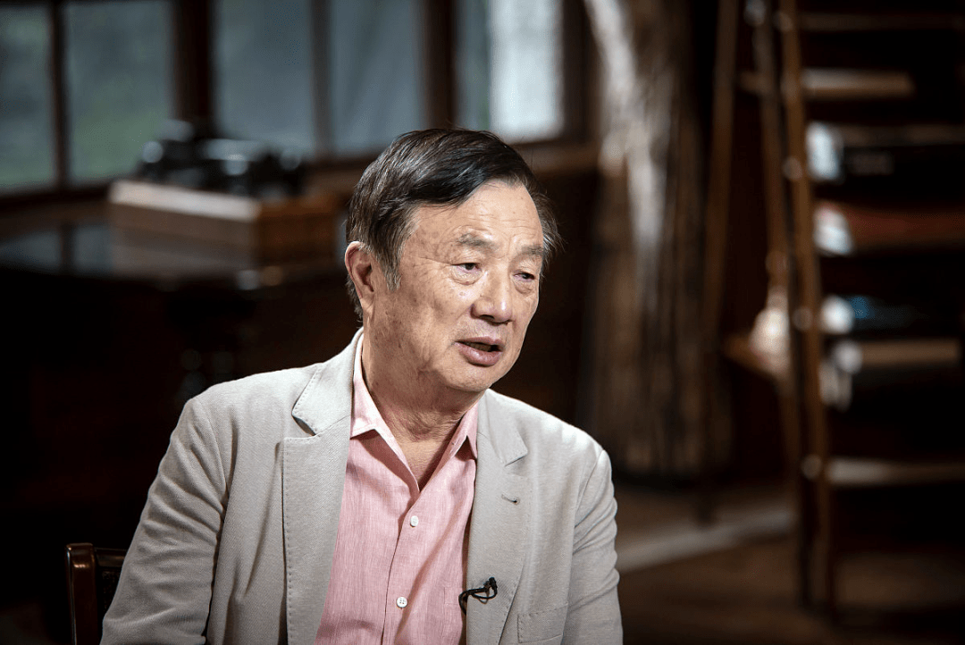 任正非:当官就是布阵,点兵,陪客户吃饭