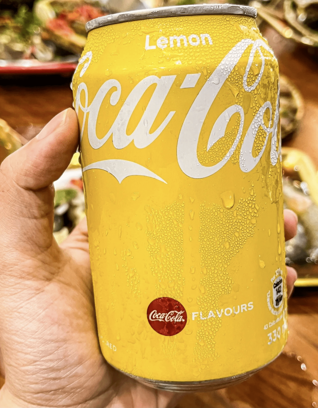 港版柠檬可口可乐,气泡很足~清新柠檬味带一点酸_味道_港式_黄色