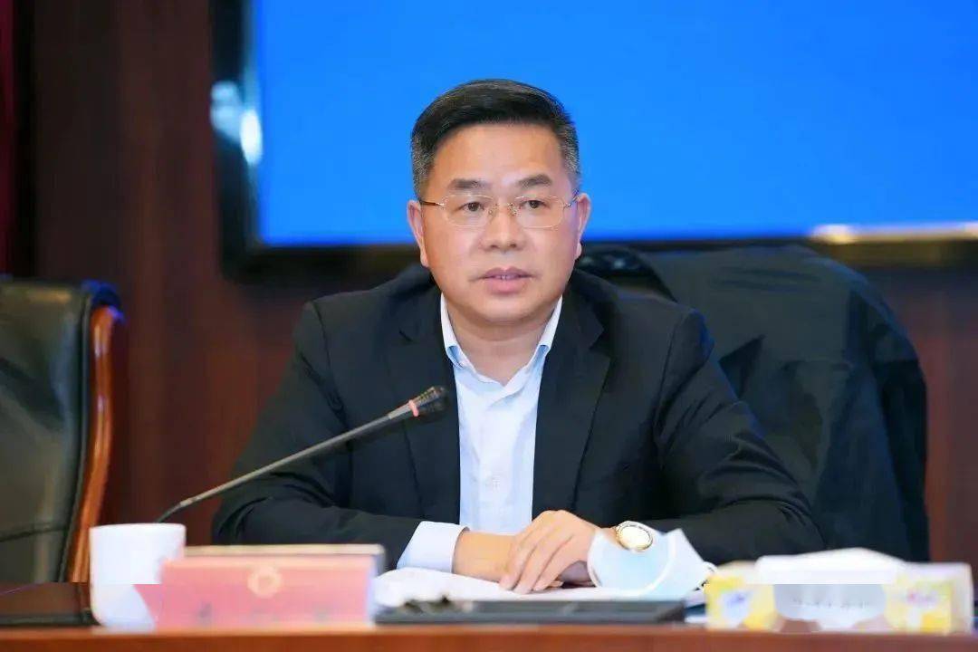 省人大常委会信访办公室主任 李向军座谈会上,省人大常委会委员,监察