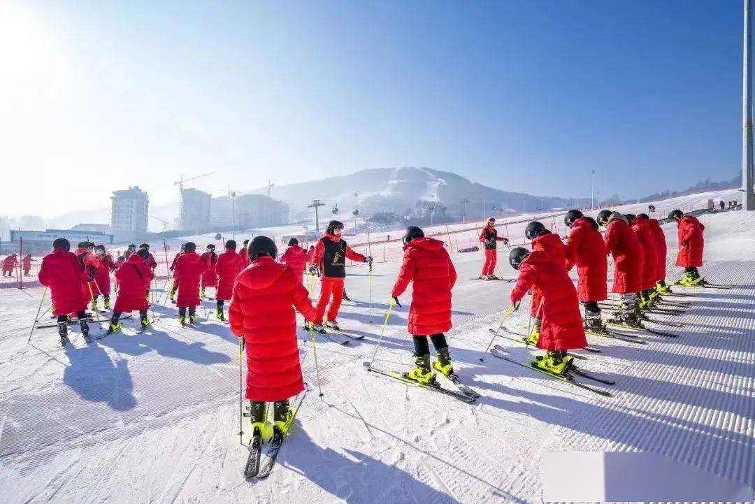吉林的春雪仙境，你感受到了吗？探秘冰雪浪漫与温暖交织的二月之旅雪舞春光，吉林等你共绘冬春之恋