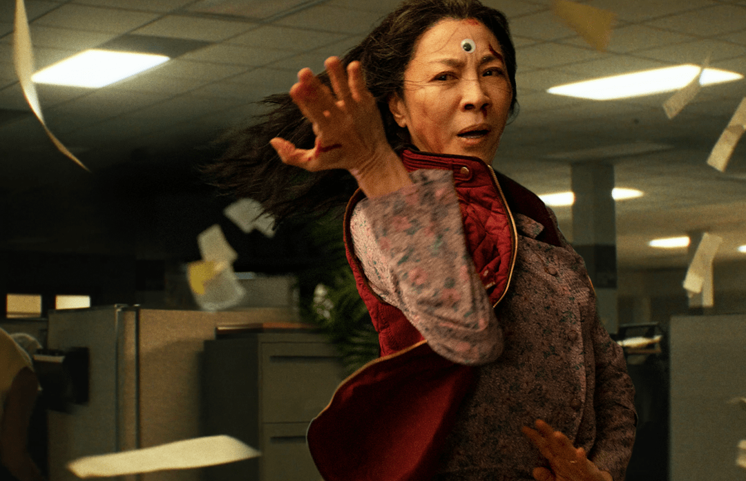 从《警察故事3》到《卧虎藏龙》,从《艺伎回忆录》到《瞬息全宇宙》