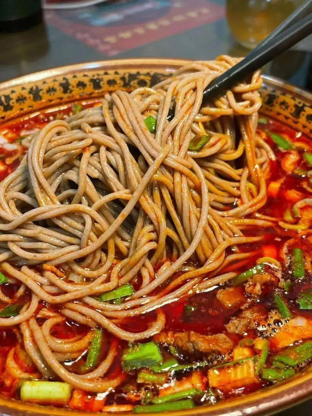 羊肉糊卜羊肉糊卜是韩城一道具有地方风味的特色小吃也是过年必吃的