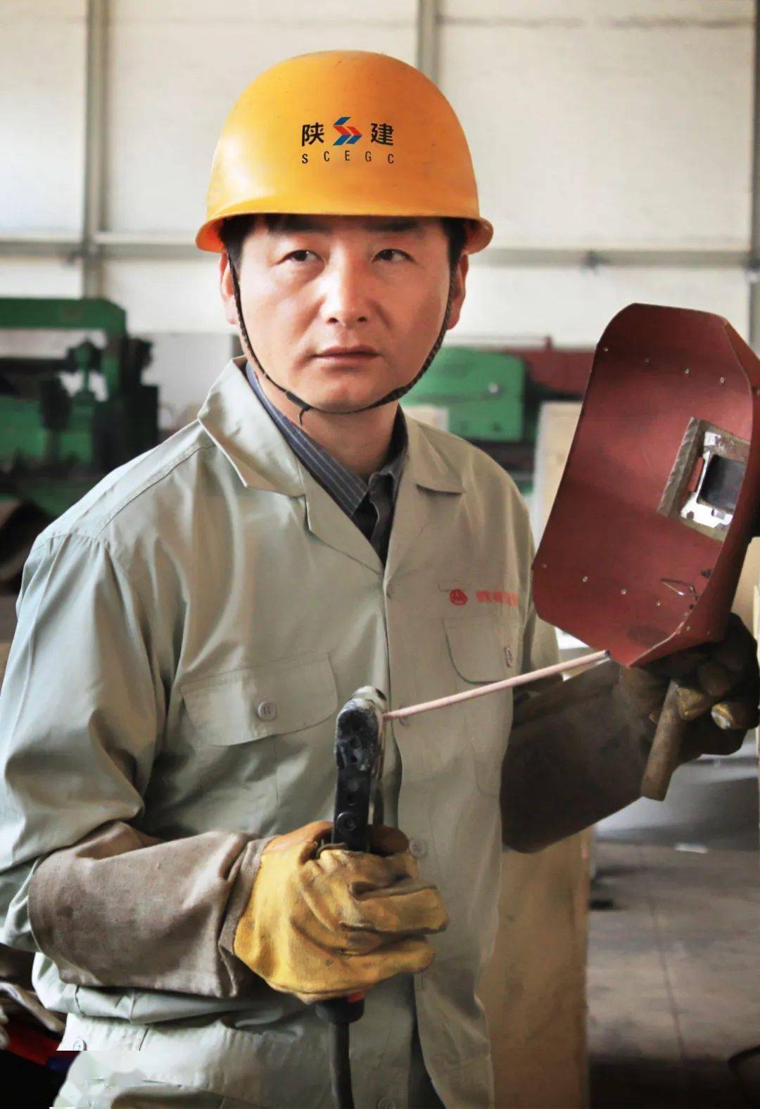 【代表履职故事】焊工付浩:为钢铁做"裁缝",他从不"糊弄"一针_工作